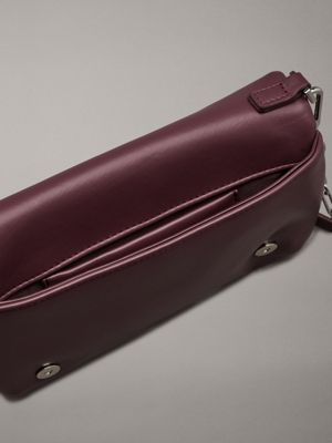 vineyard wine gesteppte crossbody bag für damen - calvin klein