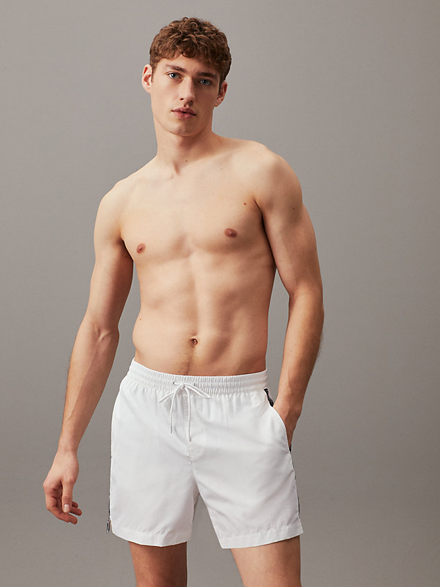 pantaloncini da bagno con cordoncino medio - logo tape white da uomo calvin klein