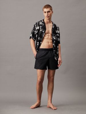 black strand-shirt mit print - ck monogram für herren - calvin klein