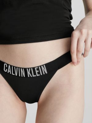 Brasiliana bikini nera con fascia con logo a contrasto di Calvin Klein in  Nero