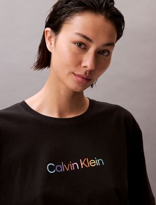 black boxy cropped pyjama top - pride for women calvin klein