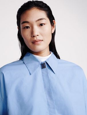 bel air blue poplin woven cropped button-down shirt for women calvin klein