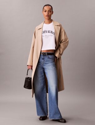 blue cropped t-shirt met varsity-logo voor dames - calvin klein jeans