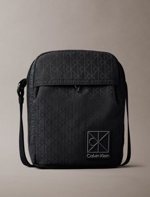sac caméra à bandoulière déperlant black pour hommes calvin klein