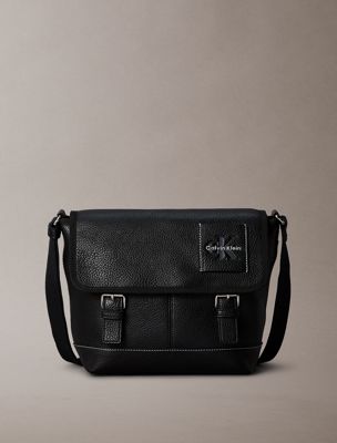sacoche grainée avec logo emblématique black pour hommes calvin klein