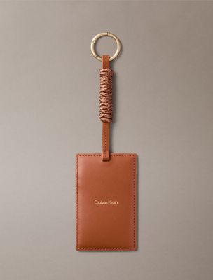 brown rfid-kartenetui aus leder mit taschenanhänger für damen - calvin klein