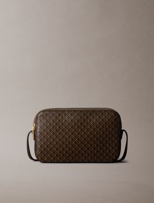 borsa per fotocamera con emblem logo all-over brown da donne calvin klein