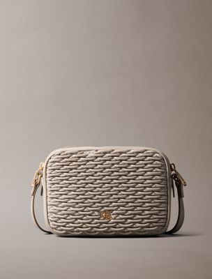 borsa a tracolla morbida con pieghe beige da donne calvin klein