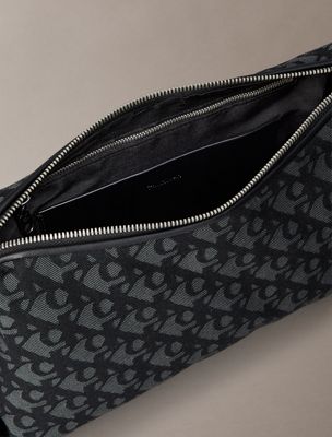 na black schultertasche mit logo-jacquardmuster für damen - calvin klein jeans