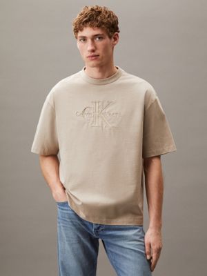 grey relaxed monogram t-shirt for men calvin klein jeans