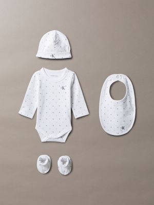 white newborn logo giftpack for newborn 