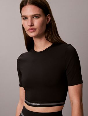 black quick-dry cropped t-shirt for women 