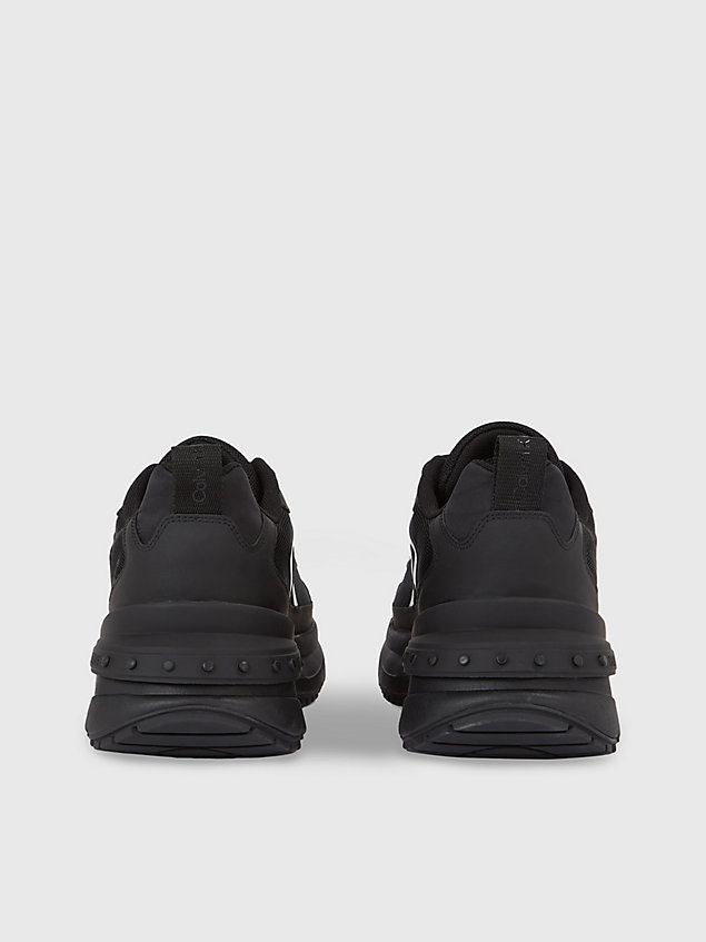 black usztywnione buty sportowe z siateczki na grubej podeszwie dla mężczyźni - calvin klein jeans