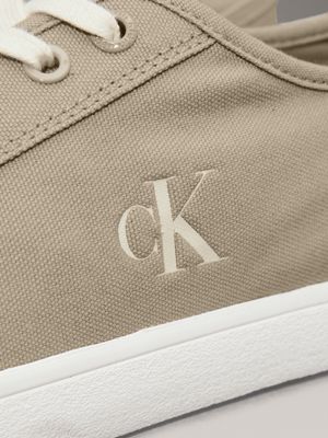 weathered teak/turtle dove/gum canvas low profile trainers for men calvin klein jeans