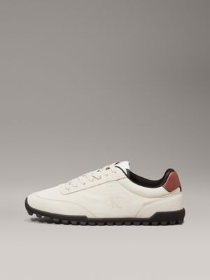 baskets basses turtle dove/eggshell/cinnamon pour hommes calvin klein jeans