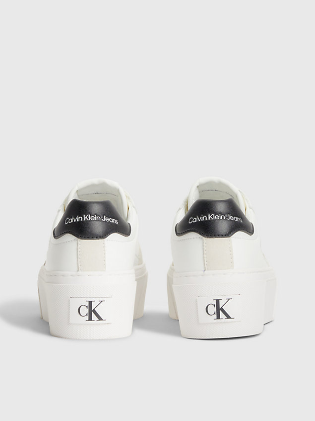 white zamszowe buty sportowe na platformie dla kobiety - calvin klein jeans