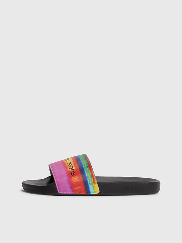 black recycelte slippers mit logo - pride für damen - calvin klein jeans