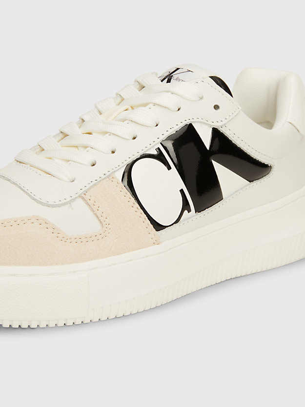 baskets en cuir bright white/creamy white/black pour femmes calvin klein jeans