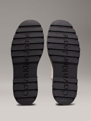 stivali in pelle con zeppa eggshell da donne calvin klein jeans